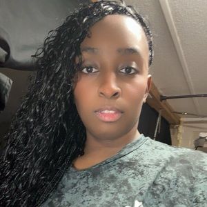 Meet your Posher, Tiffany
